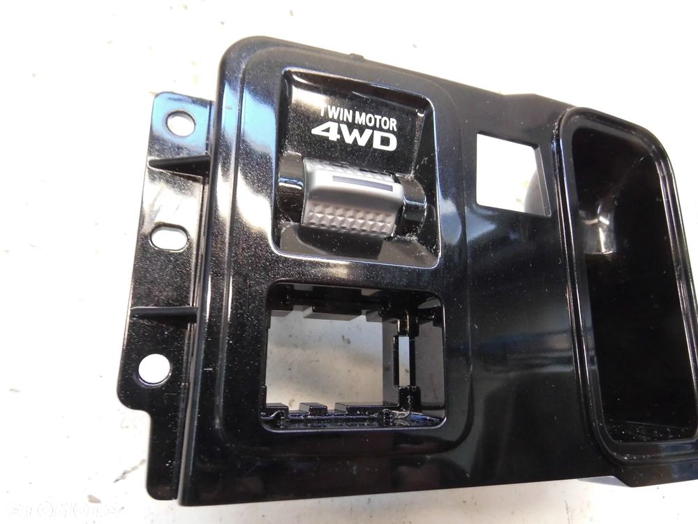PANEL WŁĄCZNIK PRZEŁĄCZNIK REGULACJI TWIN MOTOR 4WD MITSUBISHI OUTLANDER III LIFT 2.4 PHEV 2020r. ORYGINAŁ - 2