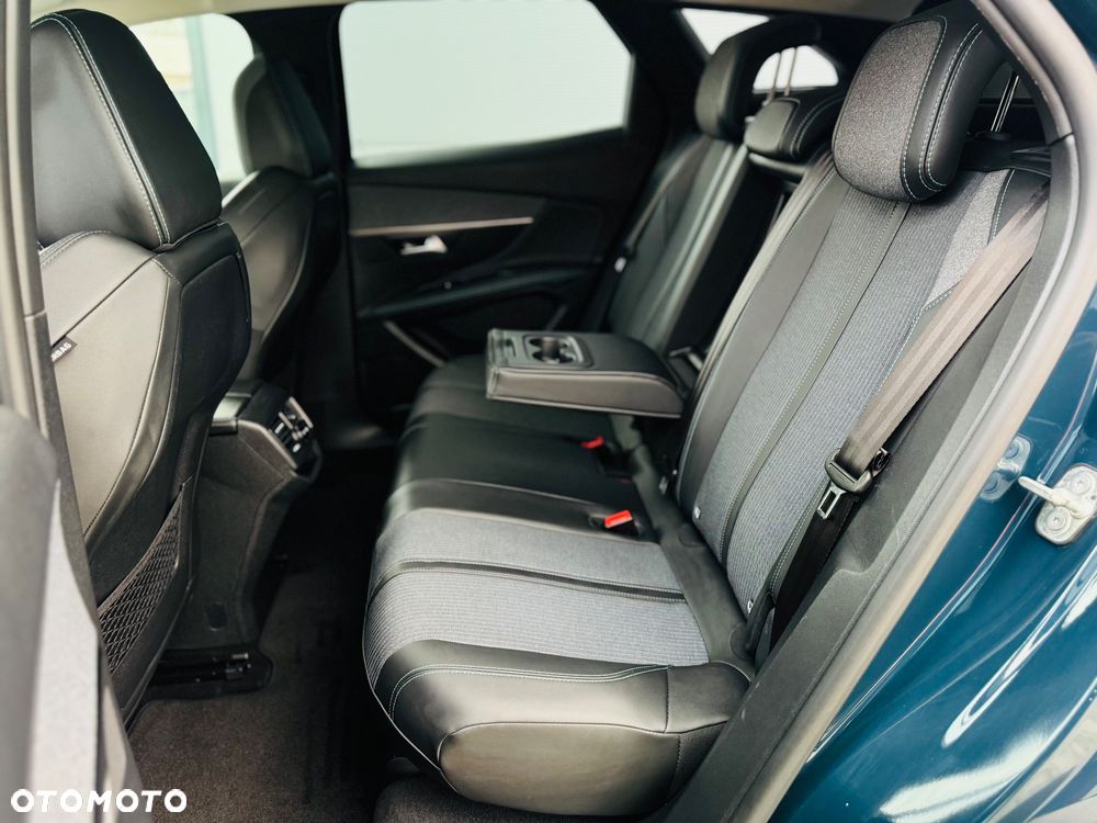 Peugeot 3008 BlueHDi 130 Stop & Start EAT8 GT Pack - 29