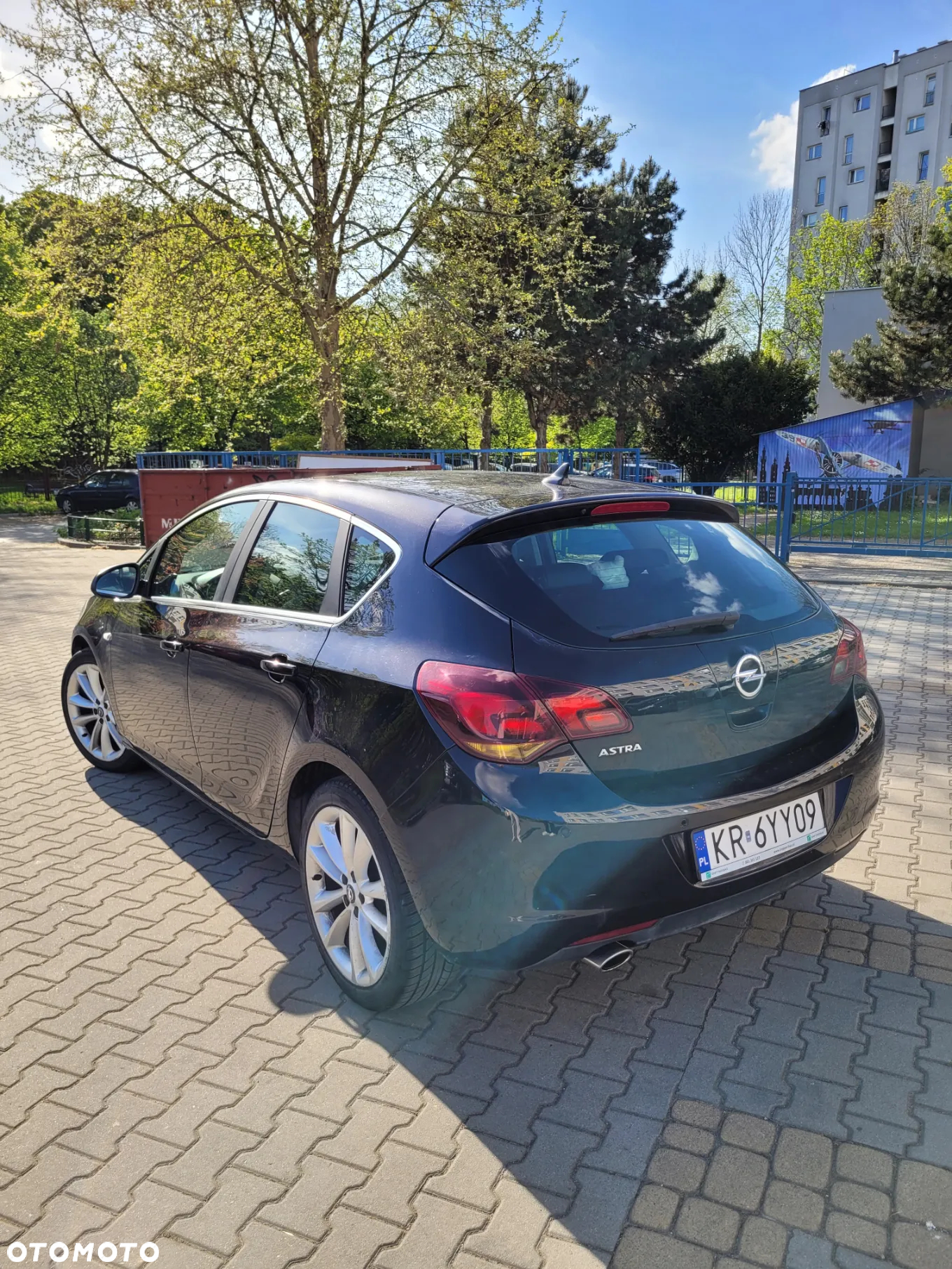 Opel Astra IV 1.4 T Cosmo - 4