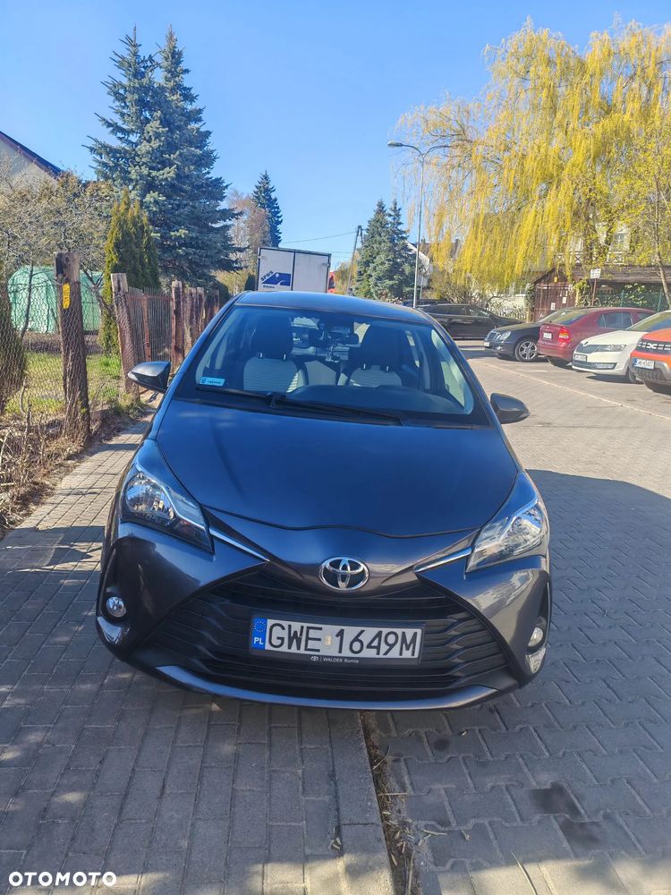 Toyota Yaris 1.5 Premium - 4