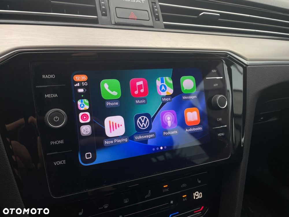 Volkswagen Passat Variant 2.0 TDI EVO Elegance DSG - 32