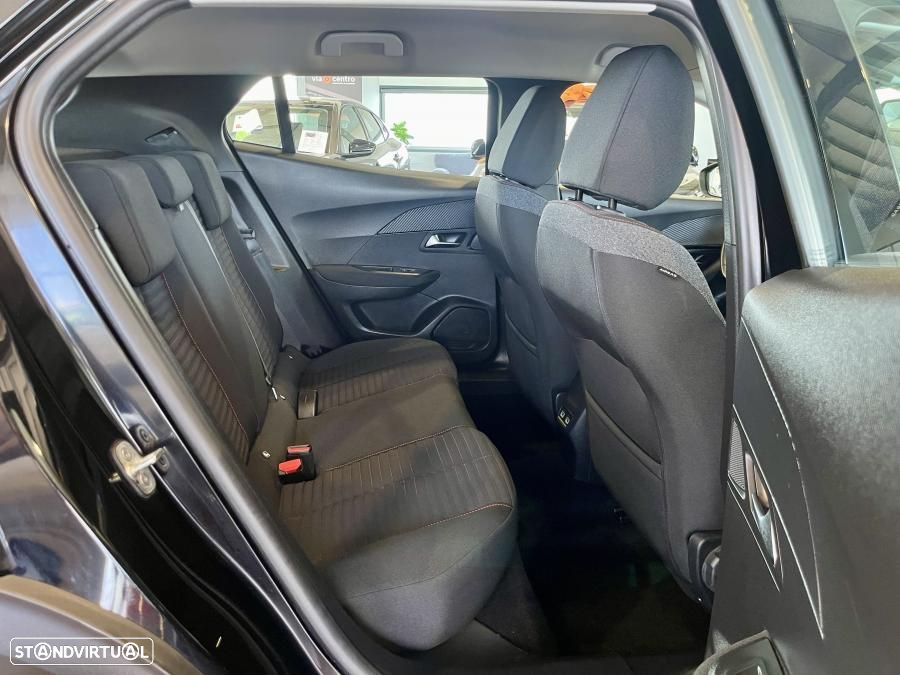 Peugeot 2008 1.2 PureTech Active Pack EAT8 - 24