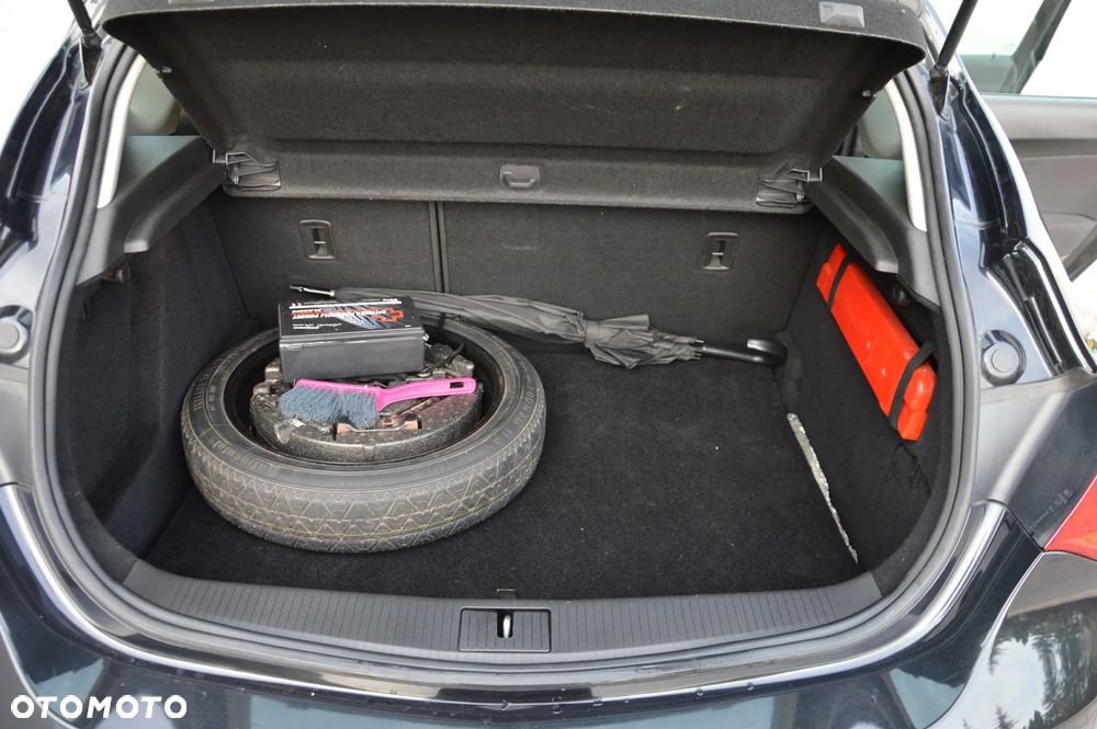 Opel Astra 1.4 Enjoy - 22