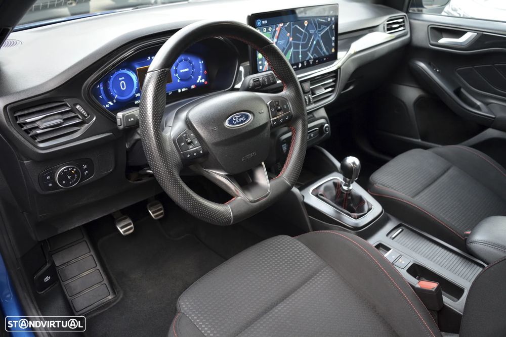 Ford Focus 1.0 EcoBoost MHEV ST-Line - 16