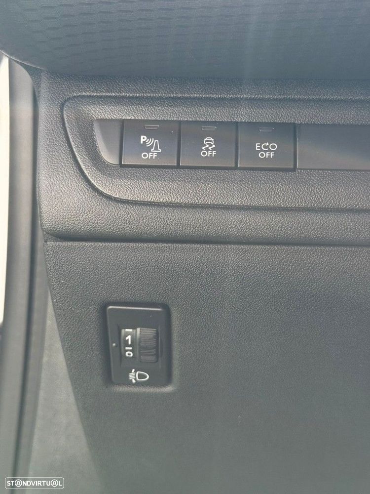 Peugeot 2008 1.2 PureTech Allure - 20