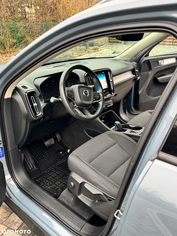 Volvo XC 40 T3 Momentum Pro - 8