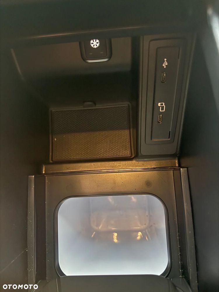 Mercedes-Benz Klasa V 300 d 4-Matic 9G-Tronic Avantgarde (długi) - 16