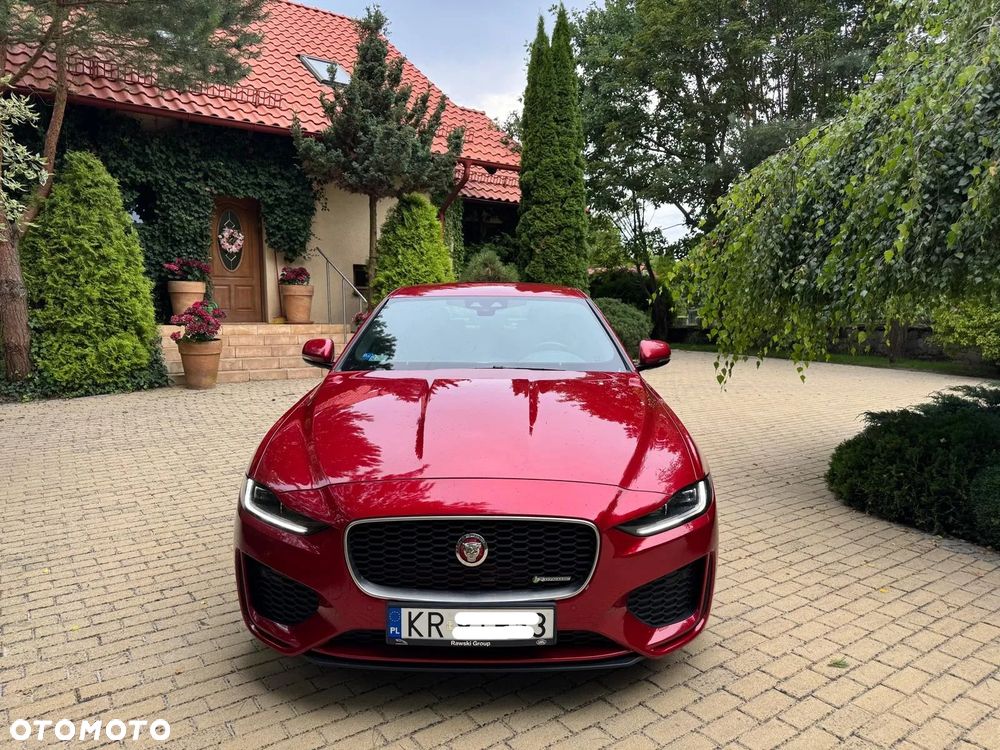 Jaguar XE 2.0 D180 R-Dynamic S - 6