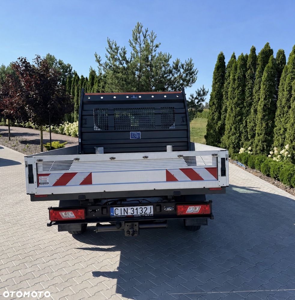 Ford Transit - 17