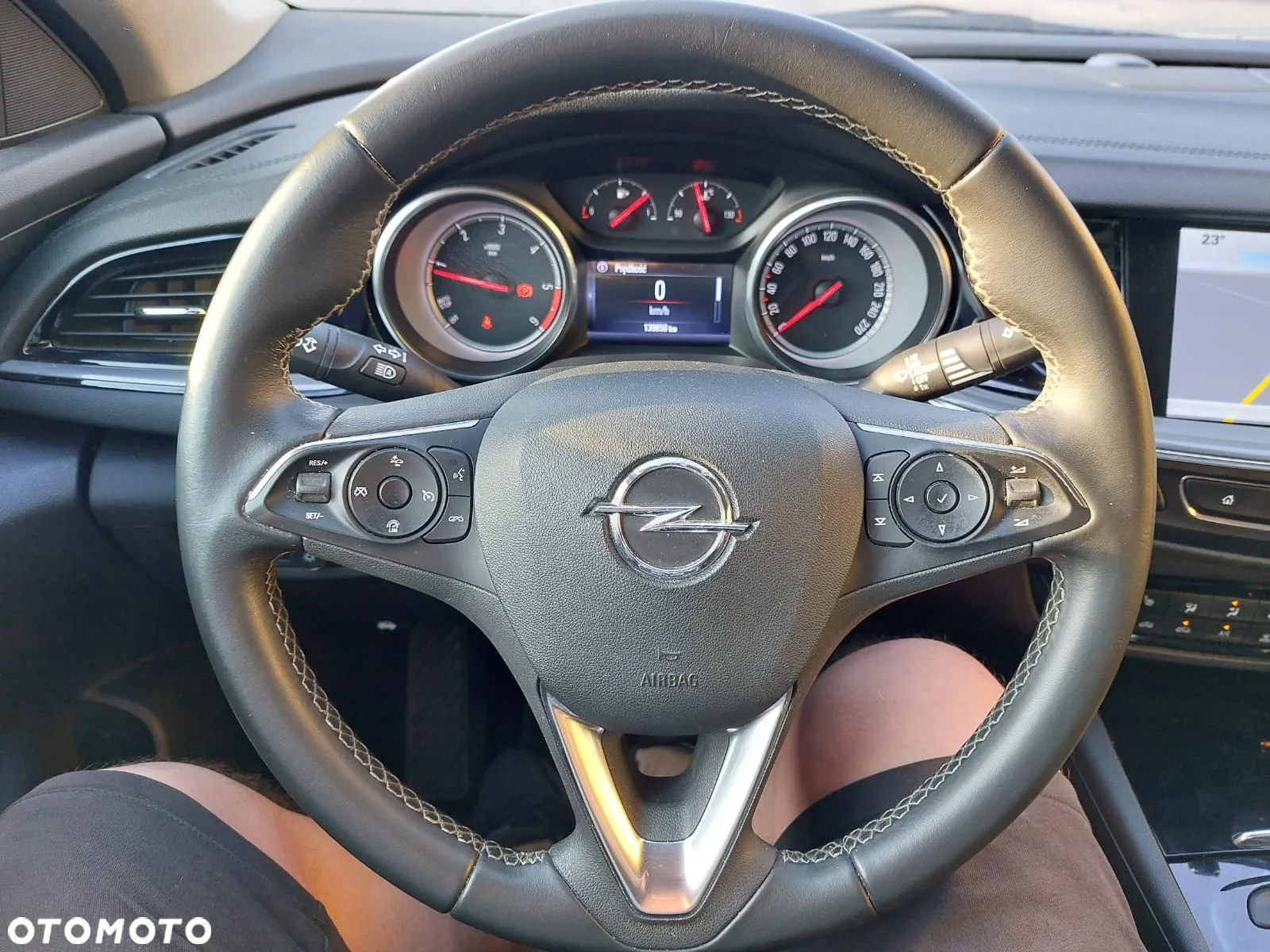 Opel Insignia - 15