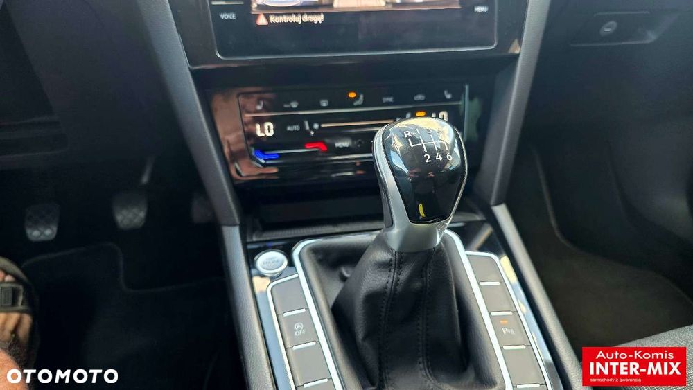 Volkswagen Passat - 24