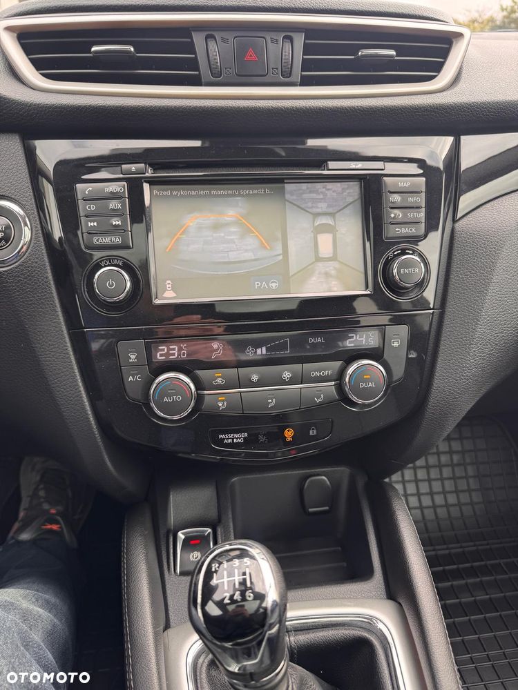 Nissan Qashqai 1.5 dCi Tekna EU6 - 16