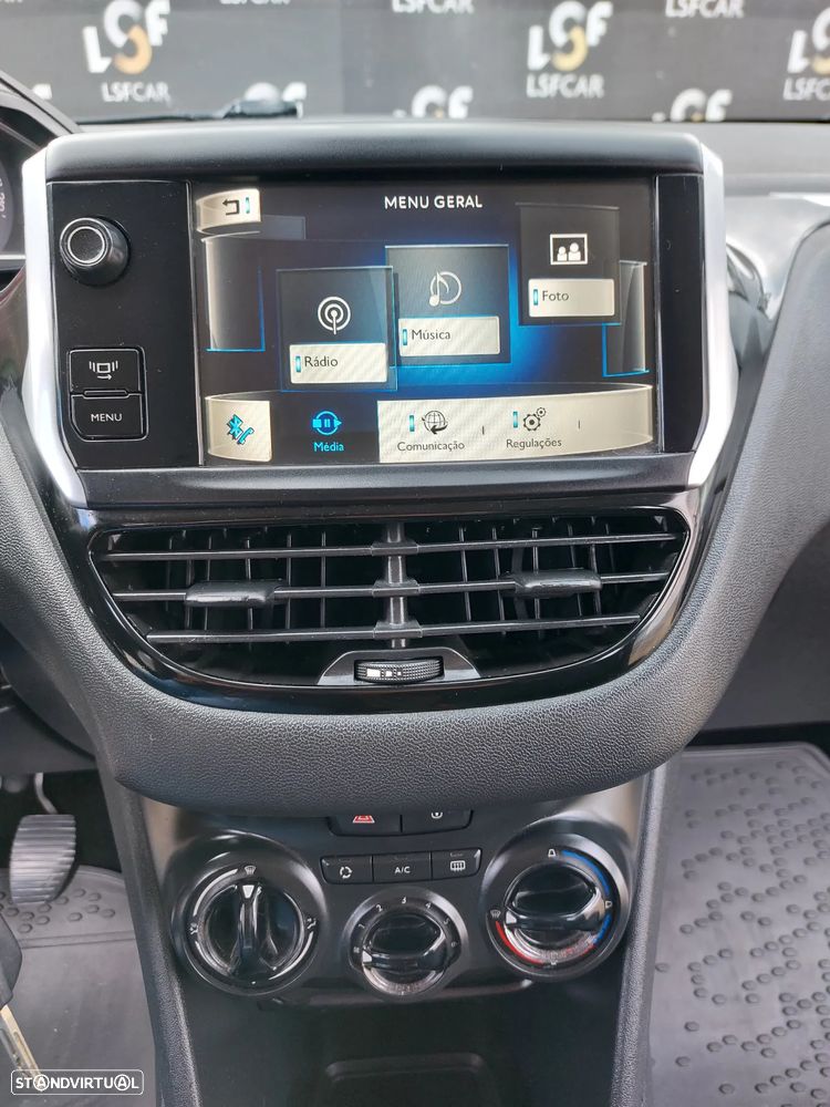 Peugeot 208 1.4 HDi Active - 24