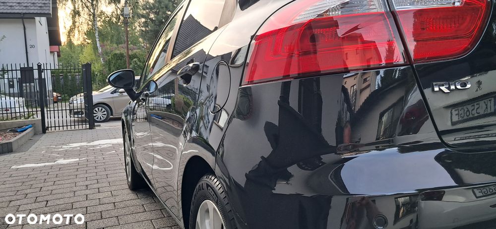 Kia Rio 1.2 Dream Team Edition - 21