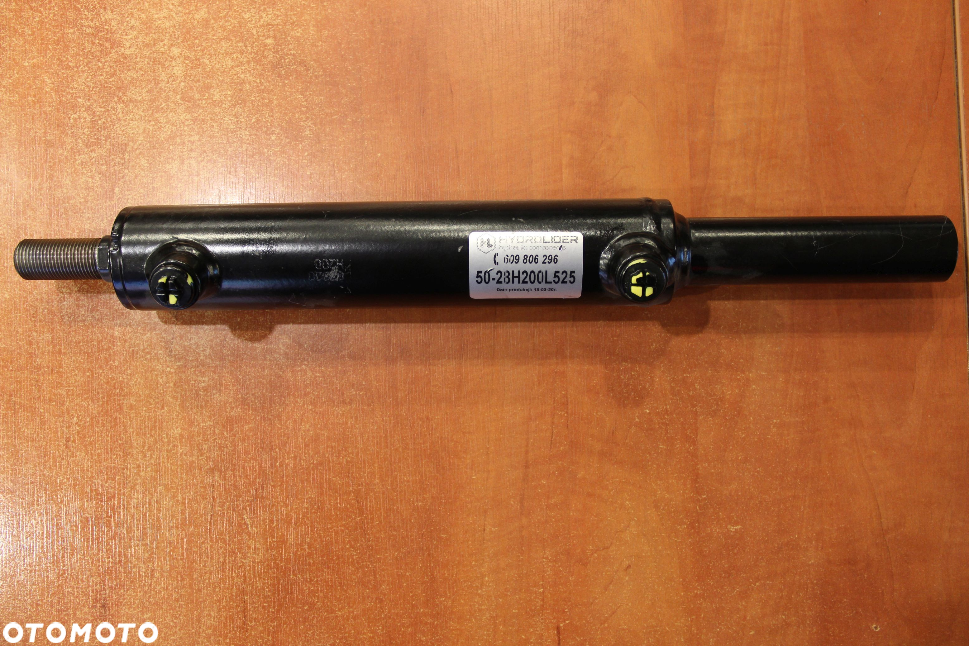 Siłownik Hydrauliczny Montowany Z Boku Do Korpusa C360 C330 - 2