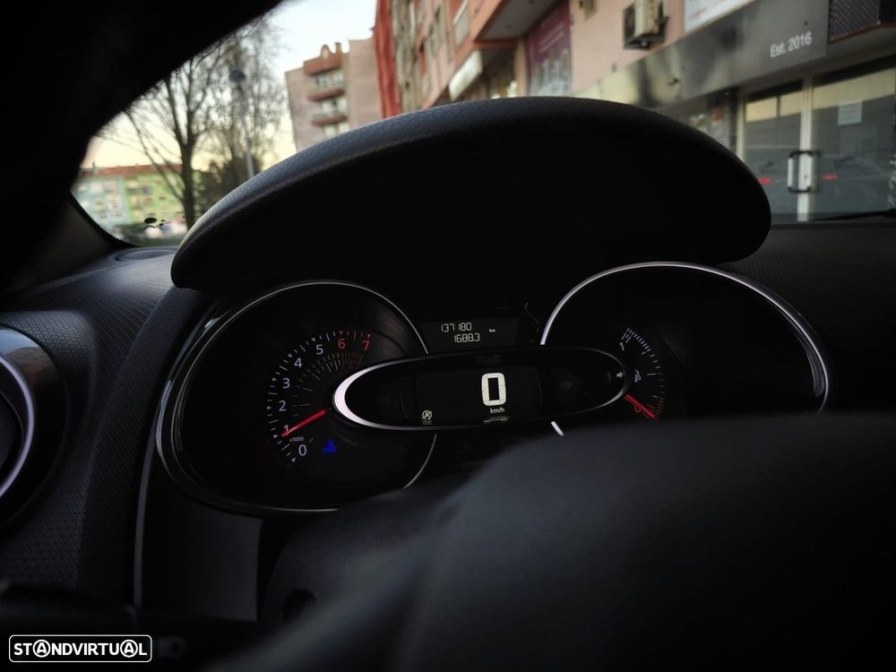 Renault Clio Sport Tourer 0.9 TCe Limited - 23