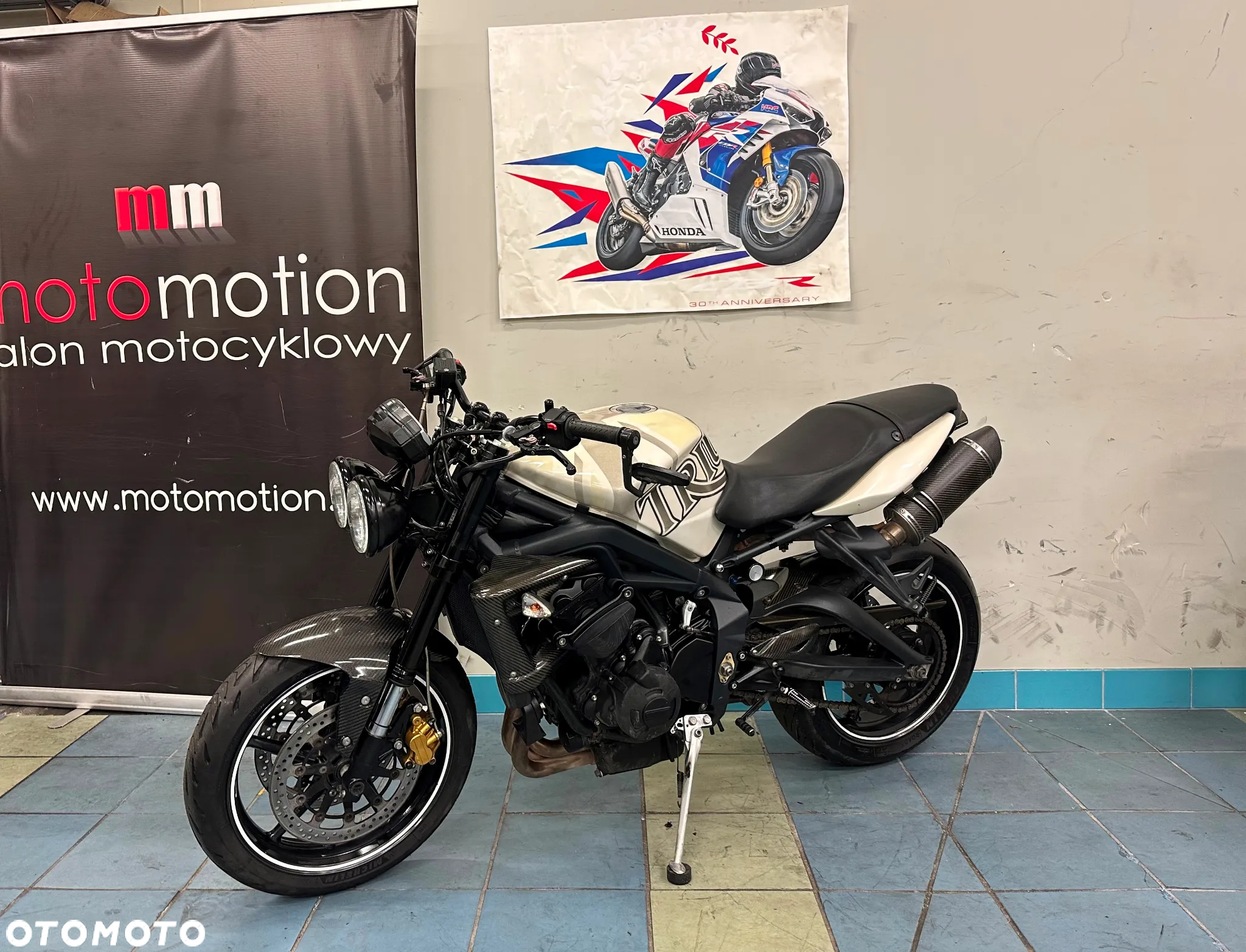 Triumph Street Triple - 5