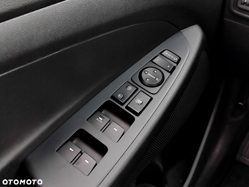 Hyundai Tucson 1.6 GDI BlueDrive Comfort 2WD - 18