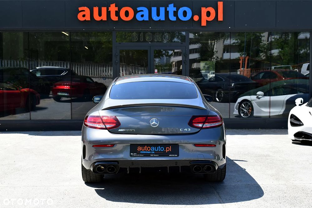 Mercedes-Benz Klasa C AMG 43 4Matic AMG Speedshift TCT 9G - 25