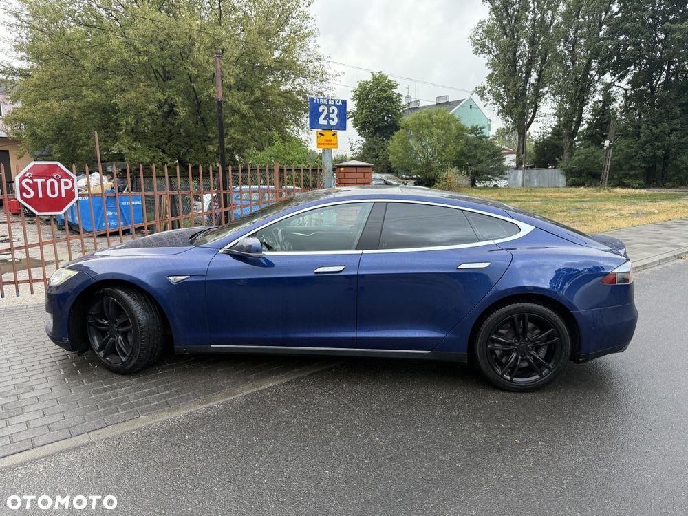 Tesla Model S Long Range Plus - 2
