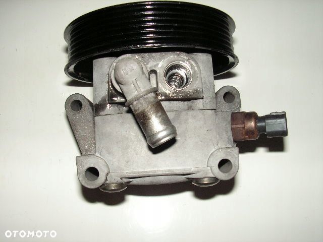 FOCUS II 1,6 ZF 16V POMPA WSPOMAGANIA 4M513A696 - 11