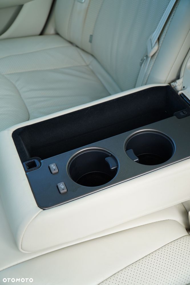 Lexus LS Standard - 19