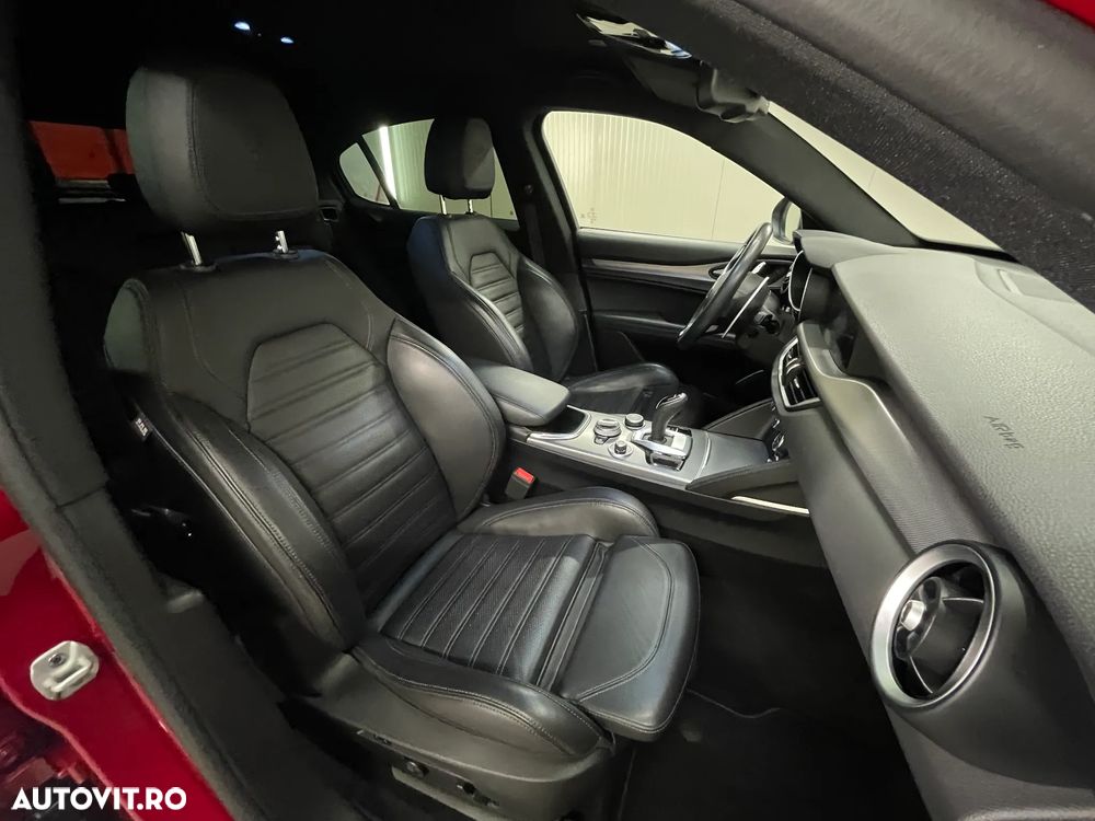 Alfa Romeo Stelvio 2.2 16V AT8 Q4 Sprint - 11