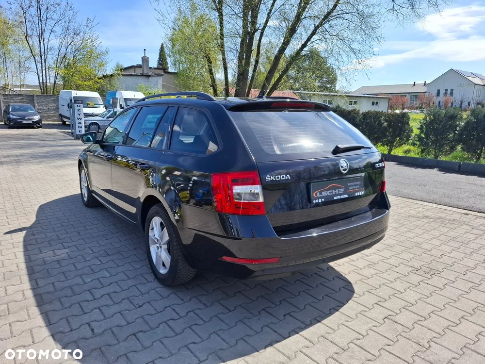 Skoda Octavia - 25