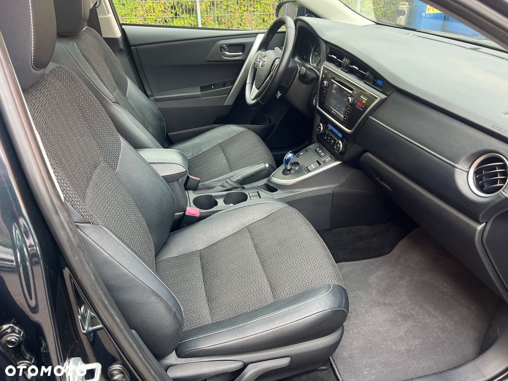 Toyota Auris 1.8 HSD Luna - 20