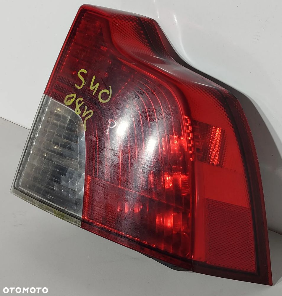 lampa prawa tylna tył VOLVO S40 II LIFT 08-12 - 2