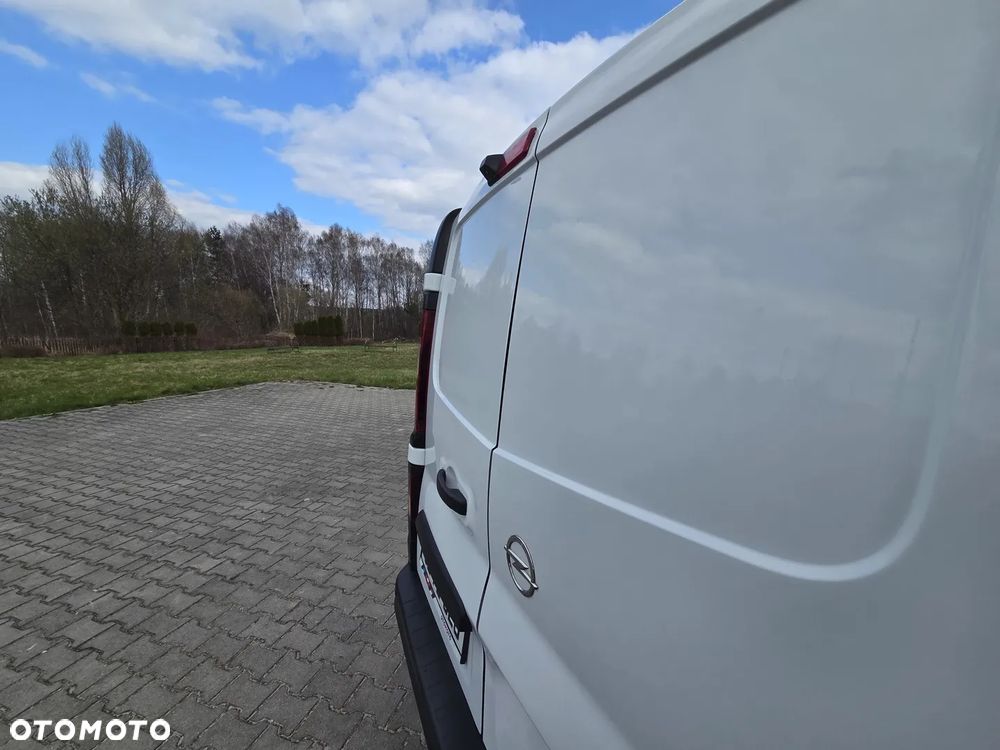 Renault Trafic - 10
