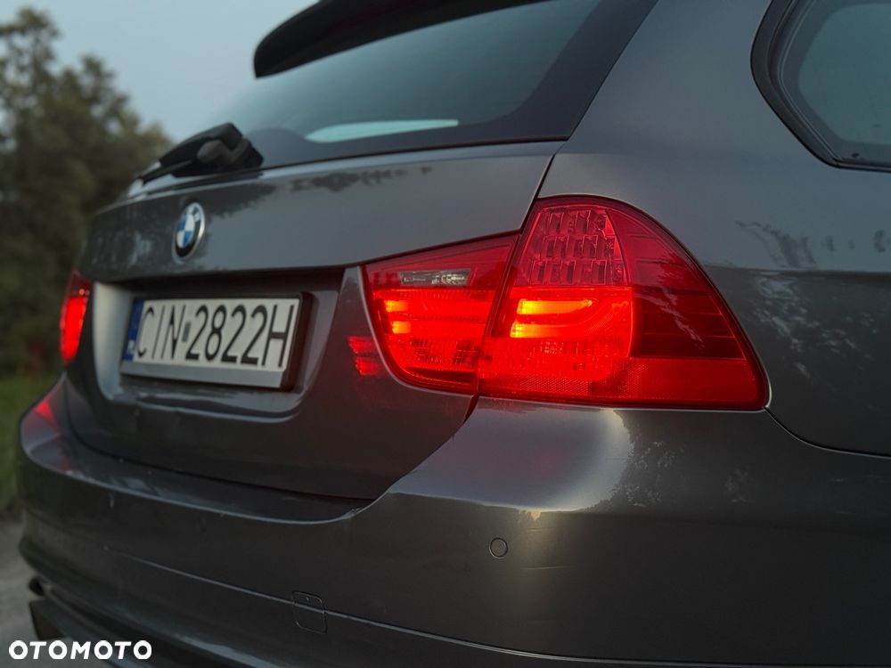 BMW Seria 3 316i - 15