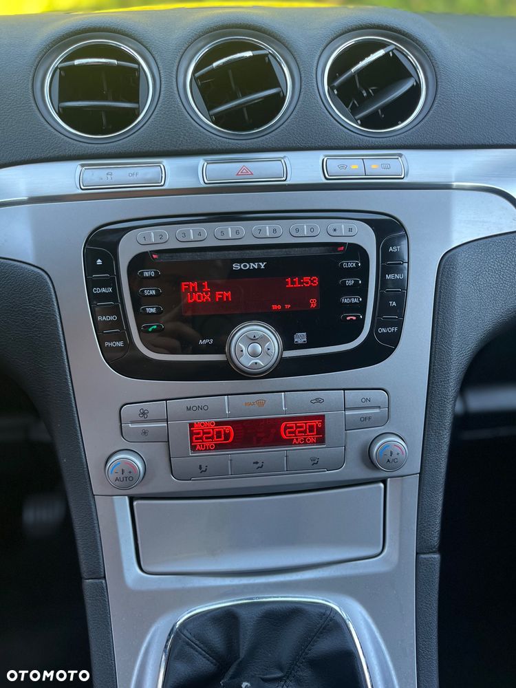 Ford S-Max - 15