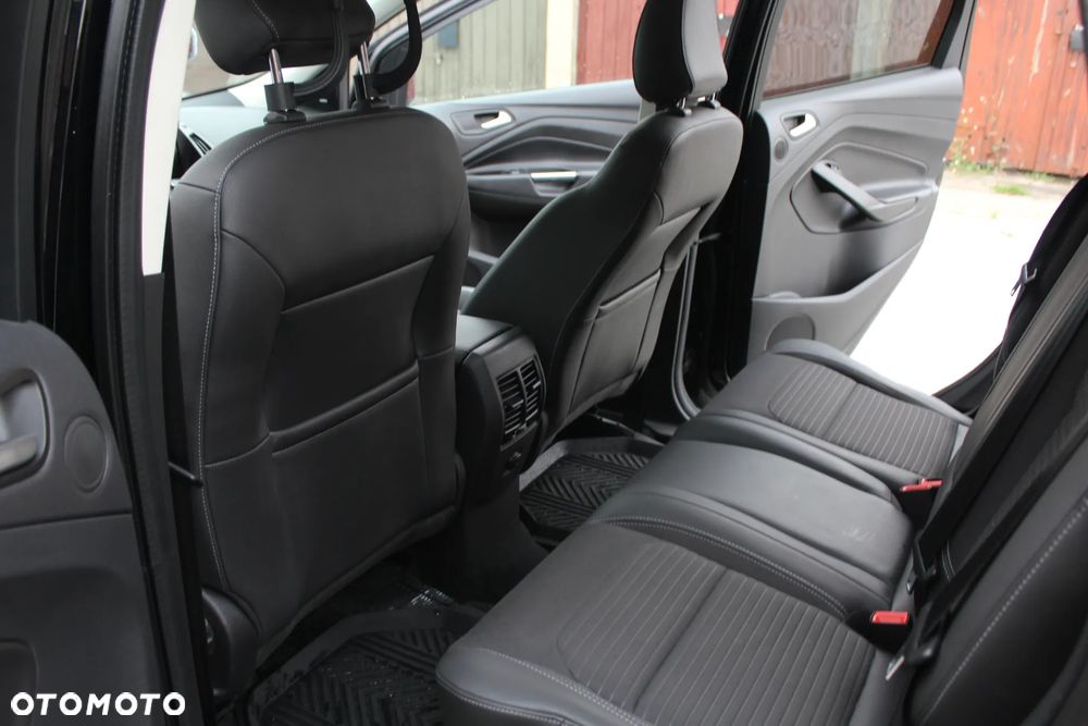 Ford Kuga - 2