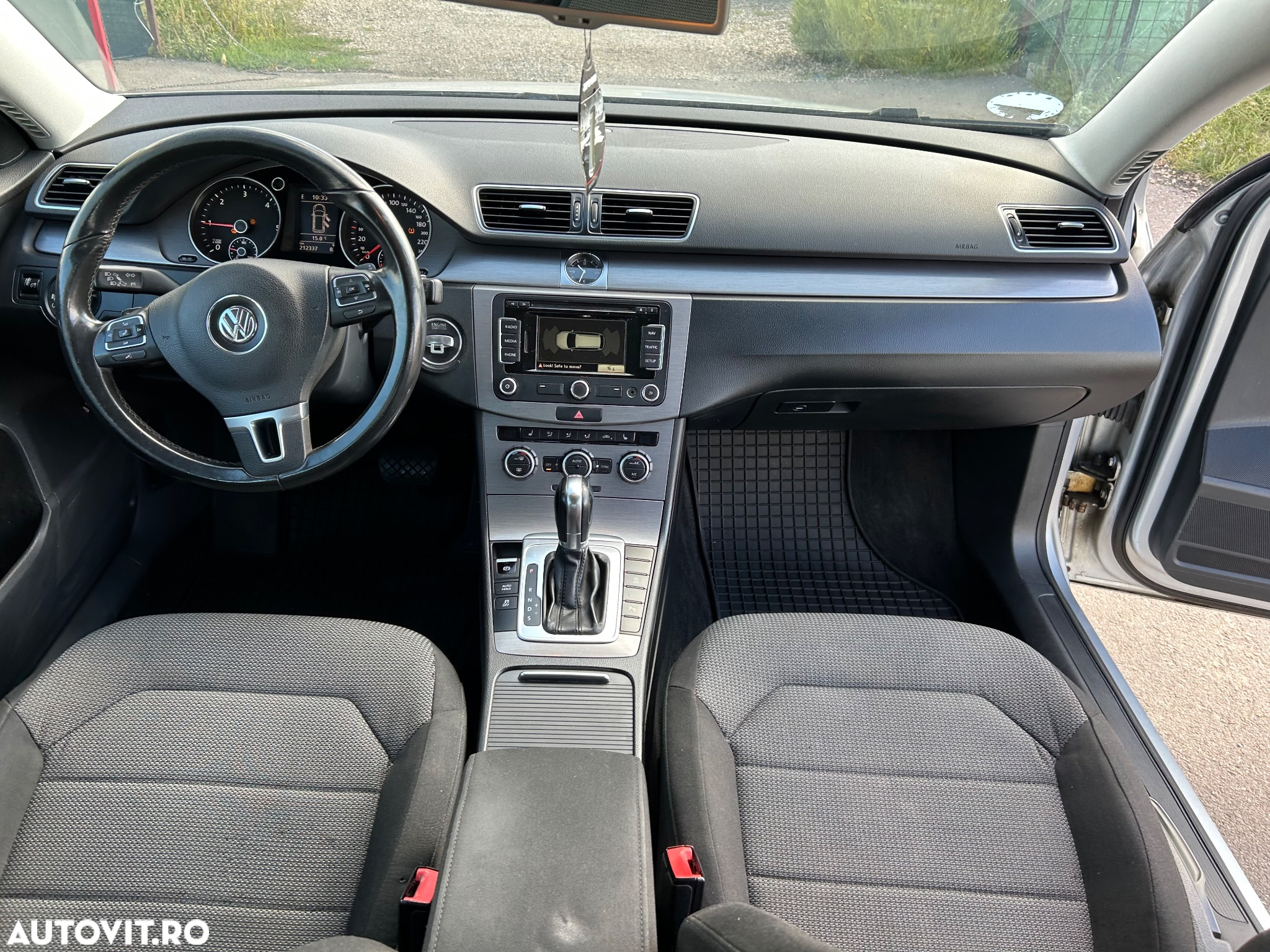 Volkswagen Passat Variant 2.0 Blue TDI DSG SCR Comfortline - 24