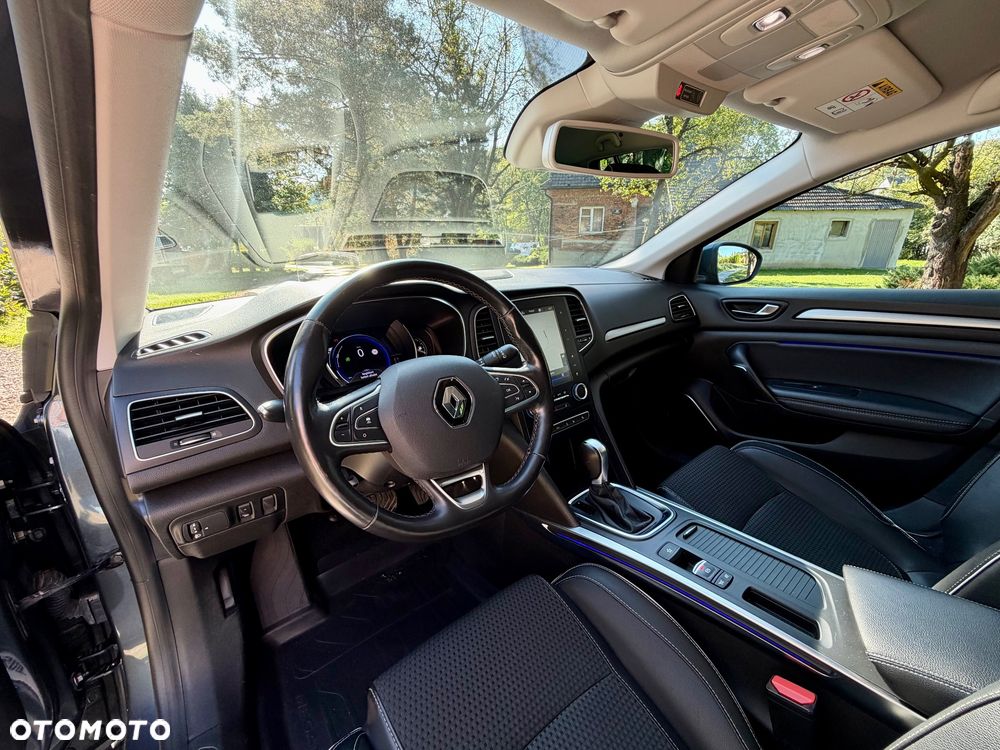 Renault Megane ENERGY TCe 140 EDC BOSE EDITION - 22