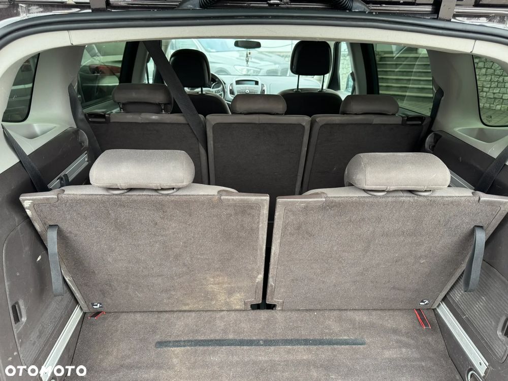 Opel Zafira 1.4 T Cosmo - 14