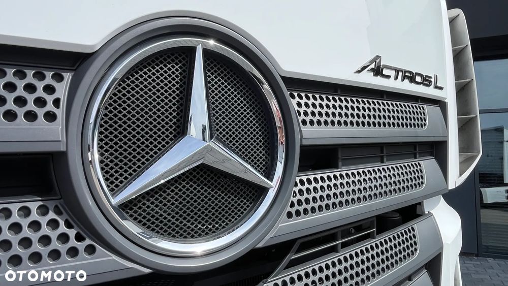 Mercedes-Benz Mercedes-Benz Actros 1948 Giga Space - 11