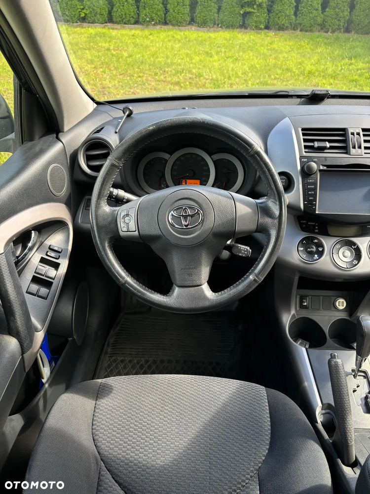 Toyota RAV4 2.0 4x4 Automatik Sol - 24