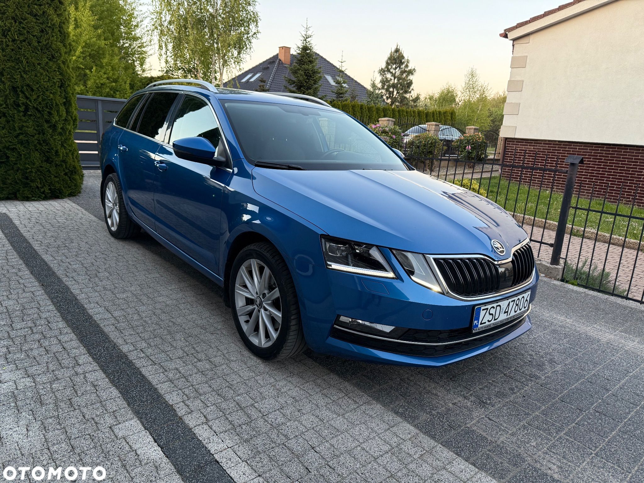 Skoda Octavia 2.0 TSI Ambition DSG - 1