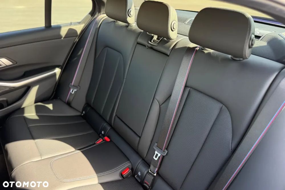 BMW Seria 3 M340i xDrive mHEV sport - 19