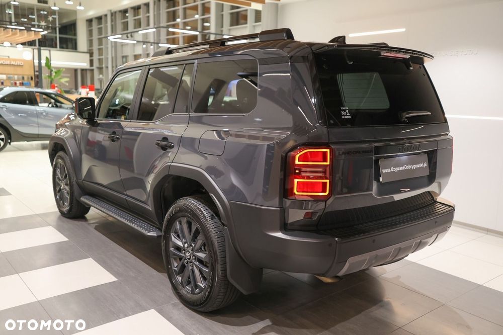 Toyota Land Cruiser - 5