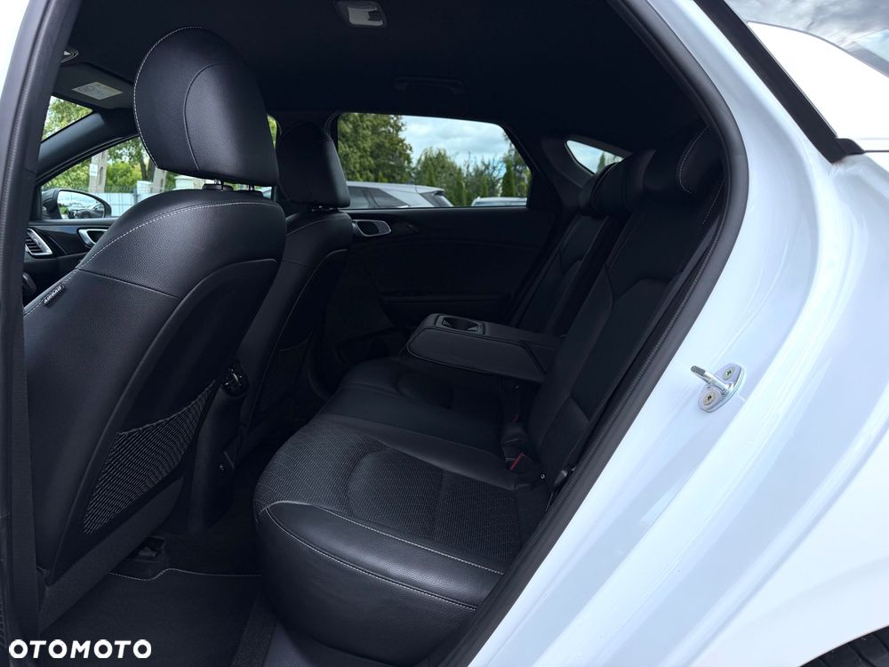 Kia ProCeed 1.5 T-GDI DCT7 OPF GT LINE - 38