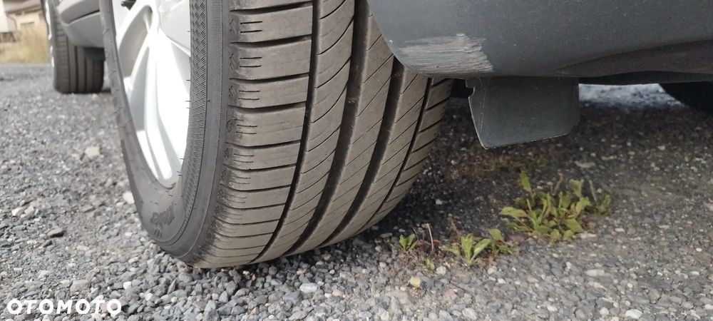 Ford Kuga 2.0 TDCi 4WD Trend - 38