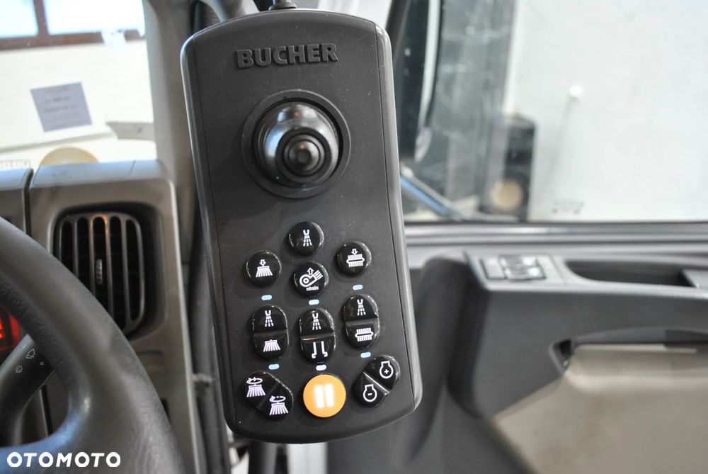Renault Midlum 220 Zamiatarka SEMAT Johnston Szczotki L/R 2014r 2770 Mth - 18
