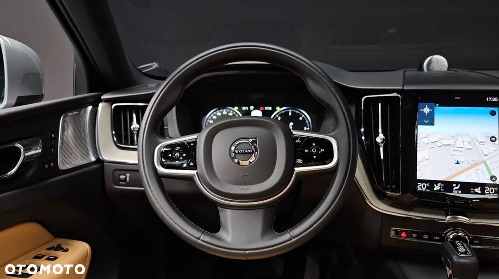 Volvo XC 60 D5 SCR AWD Inscription - 12