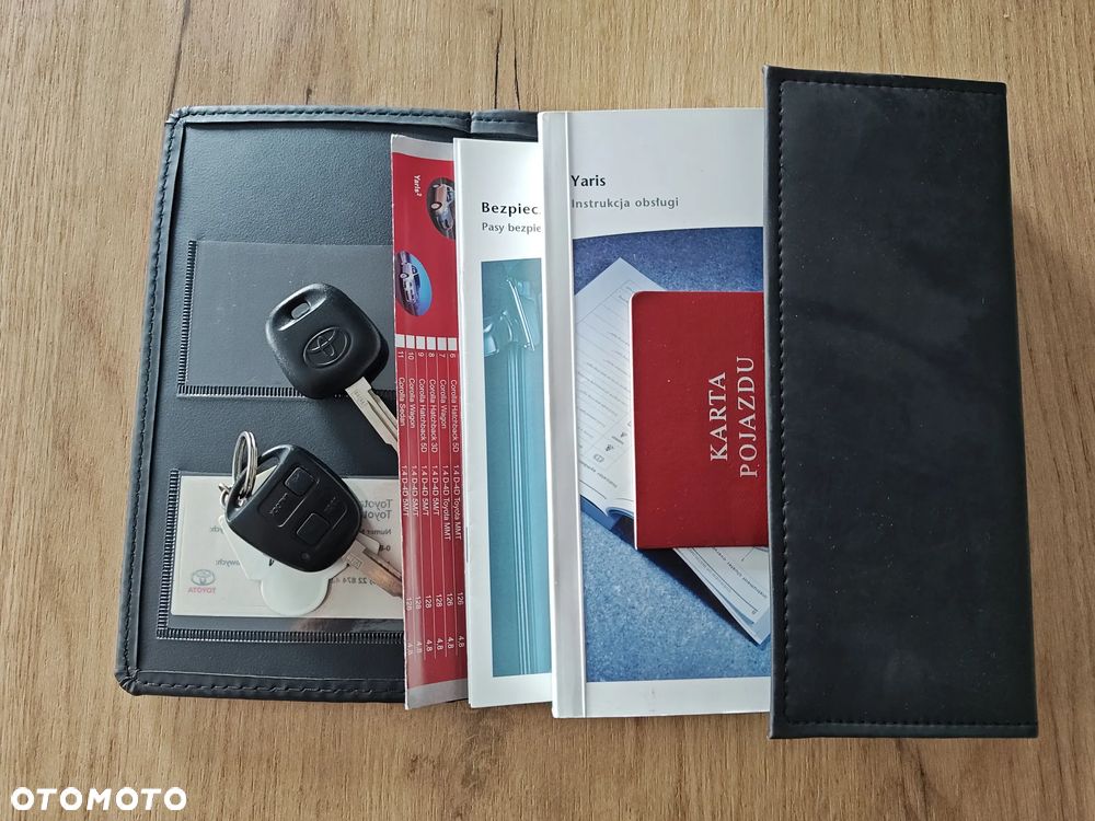 Toyota Yaris 1.3 Sol - 14