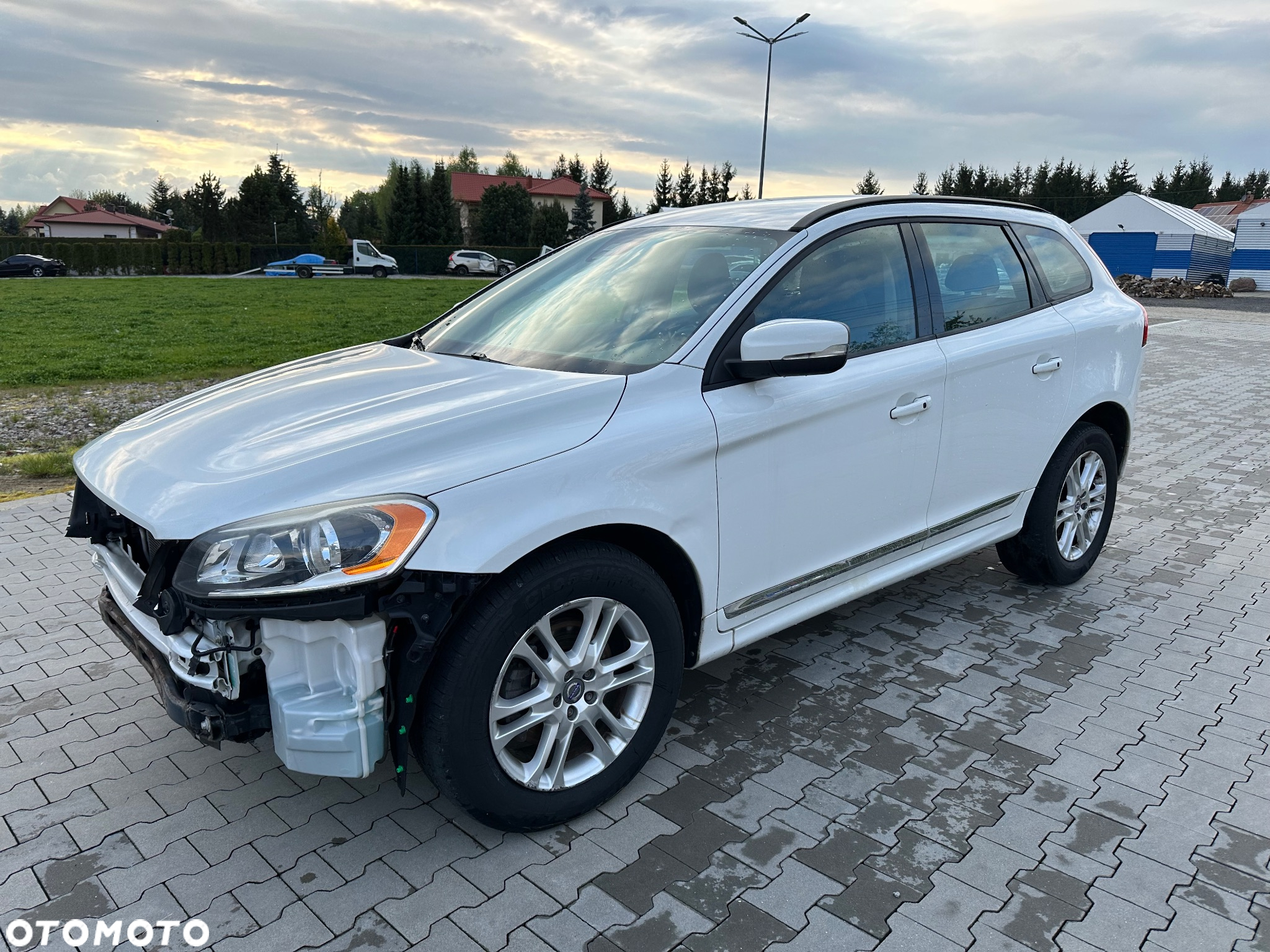 Volvo XC 60 T5 Drive-E Momentum - 2