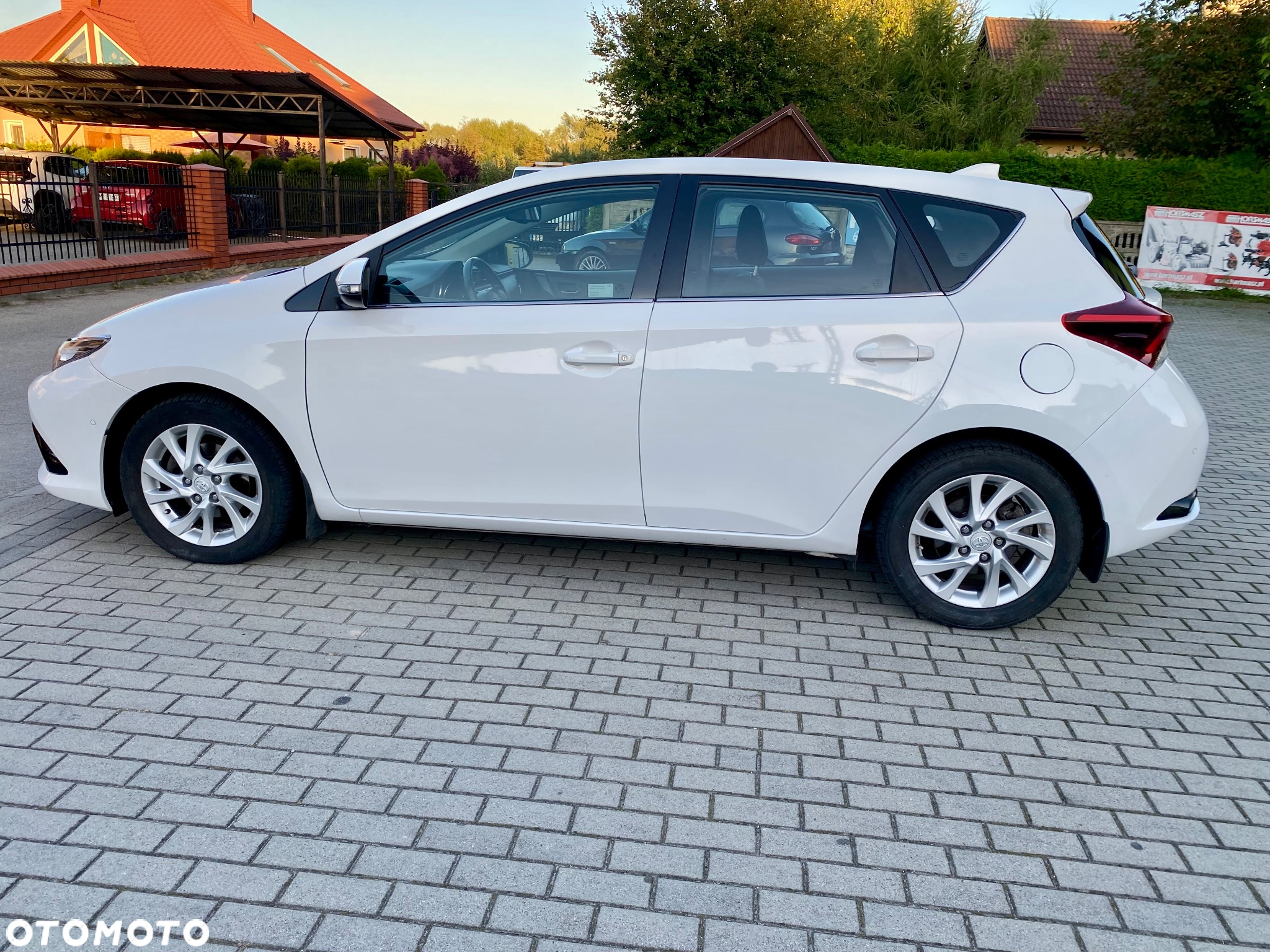 Toyota Auris - 8