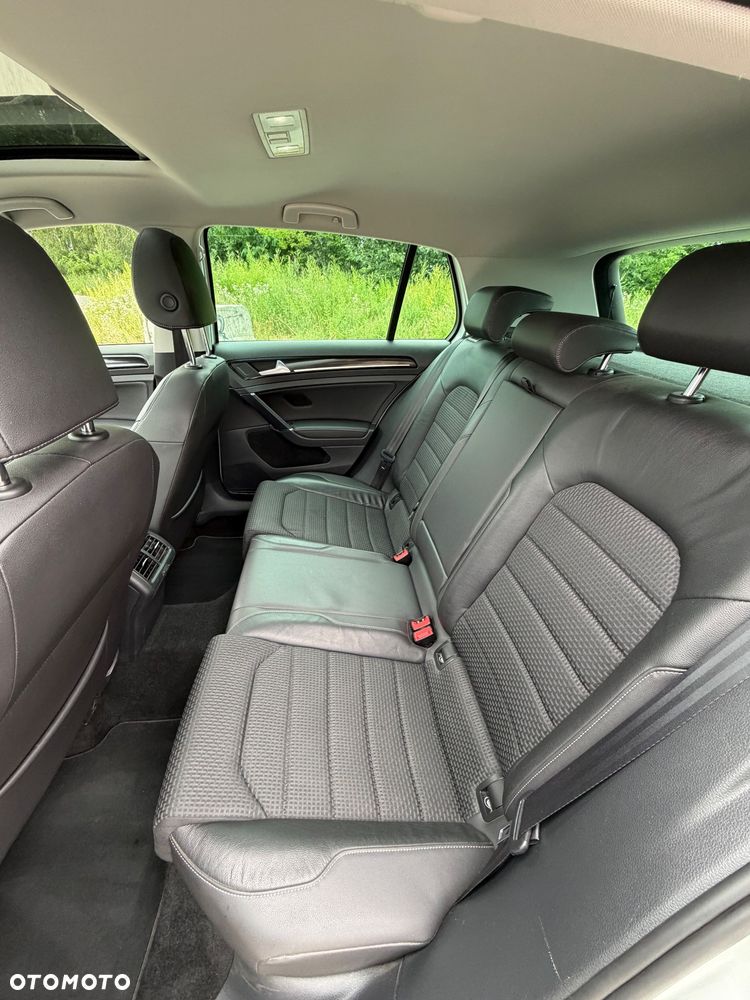 Volkswagen Golf 1.4 TSI BMT Highline DSG - 28